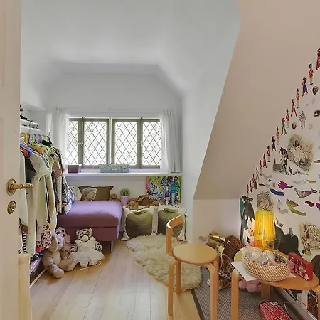 펜션 Classic House Close To Copenhagen *